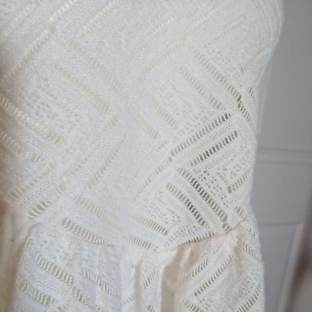 Free People open back top with lace sleeves Small - Picture 2 of 6